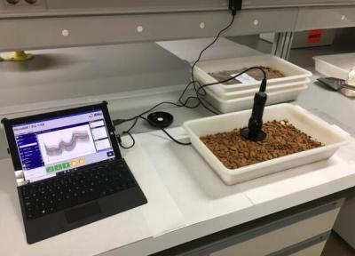 ابداع یک فناوری برای تشخیص بادام های تلخ